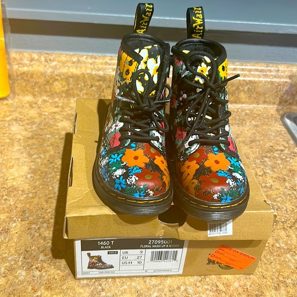 Dr. Martens Other - Toddler girl floral dr. Martens